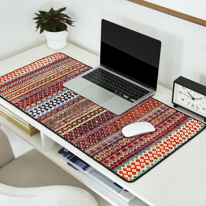 Qashqaâi Amaleh Fars Southwest Persian Rug Desk Mat Gallery Image 2