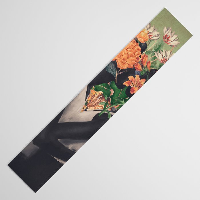 blooming kiss  Table Runner Gallery Image 3