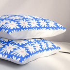 Daisies in Blue Pillow Sham Gallery Image 3