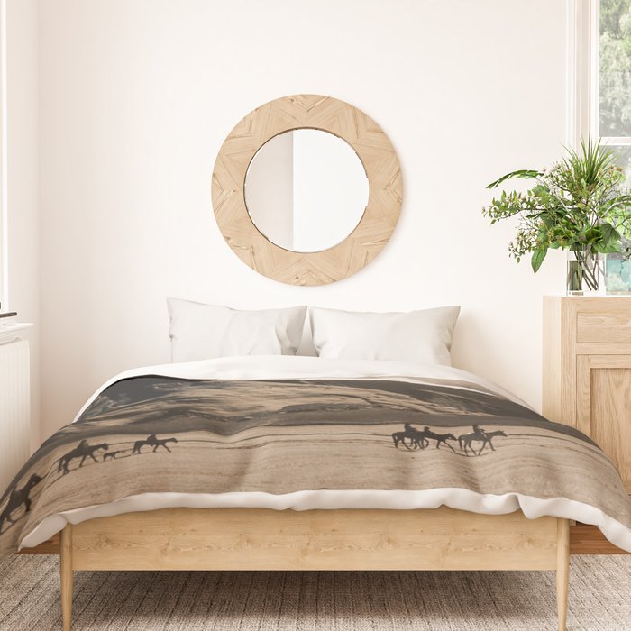 Canyon de Chelly - Chinle, Arizona - Navajo Indians on Horseback by Edward Curtis Duvet Cover Gallery Image 3