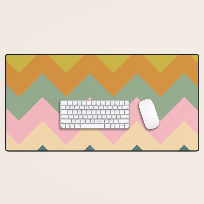 Zigzag pattern Desk Mat Gallery Image 1