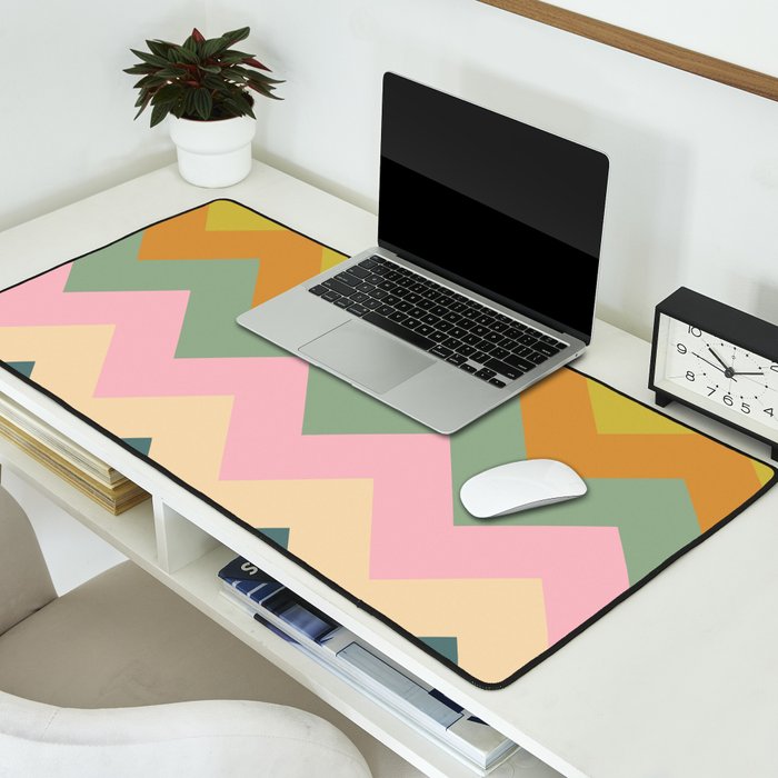 Zigzag pattern Desk Mat Gallery Image 2