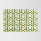 Retro Green Daisy Pattern Rug Gallery Image 2
