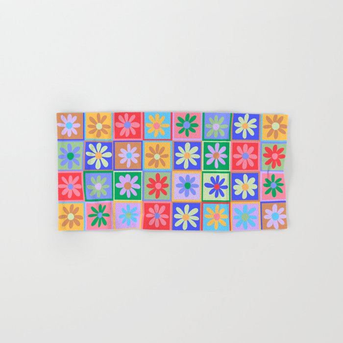 Checkered Flower Pattern  Bath Towel Gallery Image 1