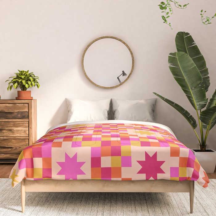 Colorful Quilt Plaid geometric pattern red and pink Comforter Gallery Image 3