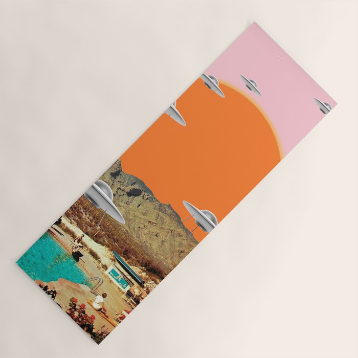 They've arrived! (UFO) Yoga Mat Gallery Image 1