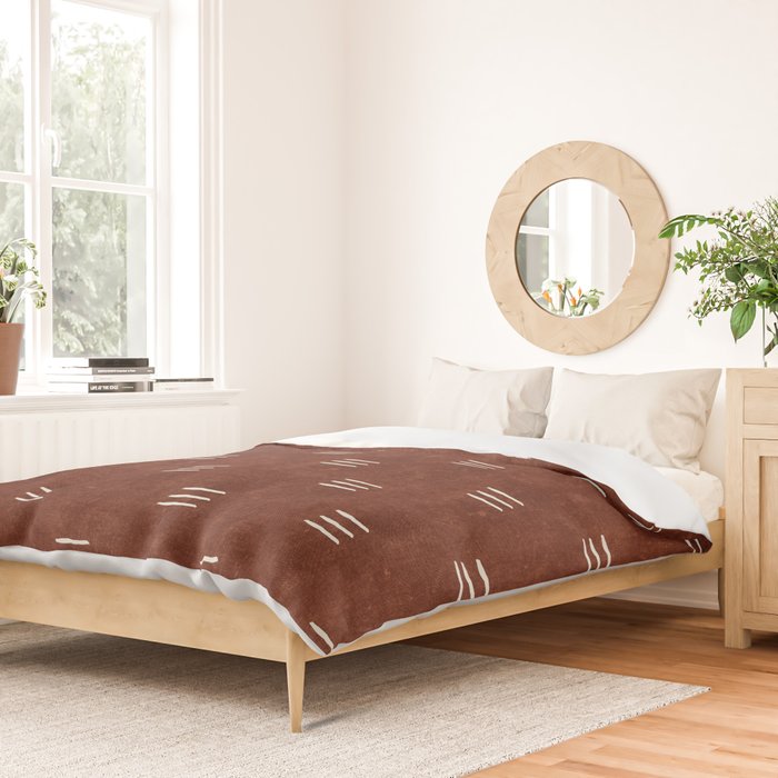 triple dash - rust Duvet Cover Gallery Image 2