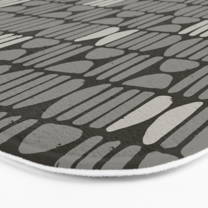 Bold Minimalism . Neutral Bath Mat Gallery Image 3