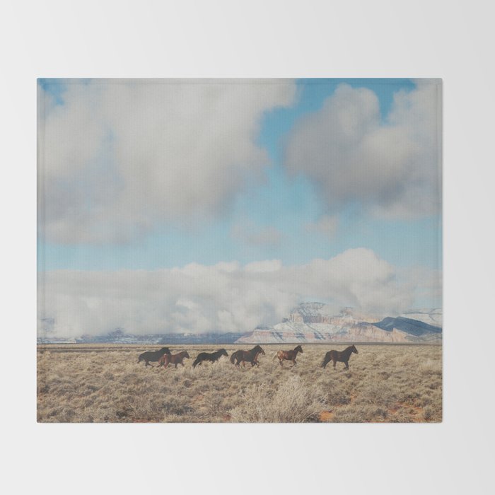 Running Reservation Horses Throw Blanket Gallery Image 2