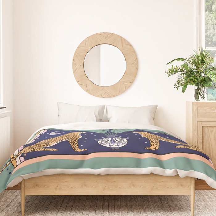 Modern cheetah couple in Middle East  Duvet Cover Gallery Image 3