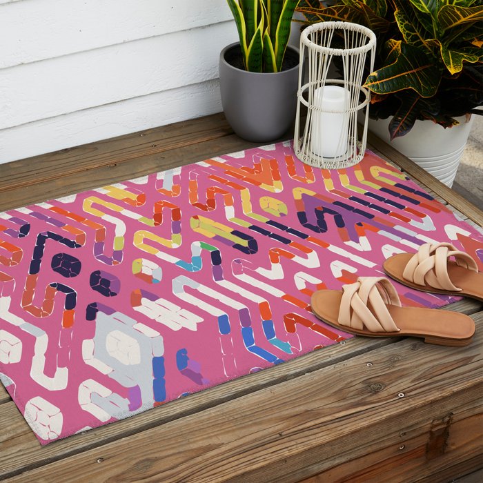 Random Complication Outdoor Rug Gallery Image 2