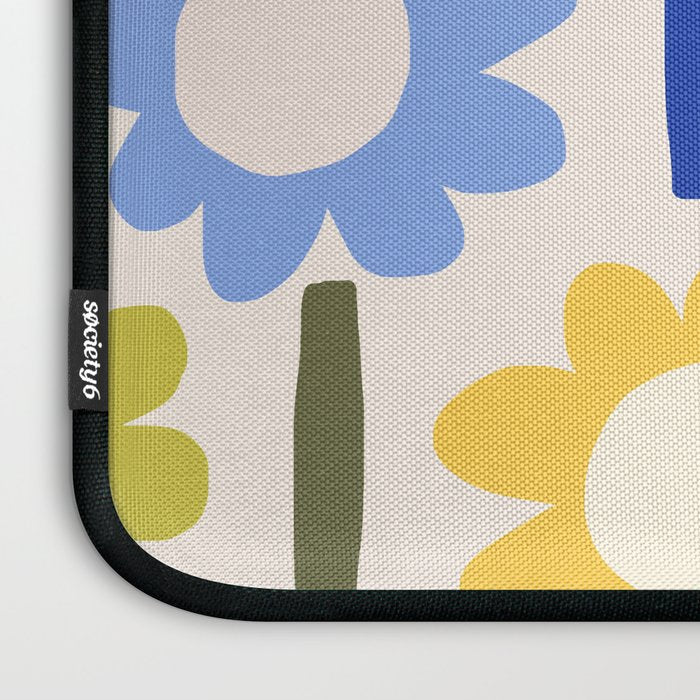 Lazy Daisy stitch - Spring Laptop Sleeve Gallery Image 3