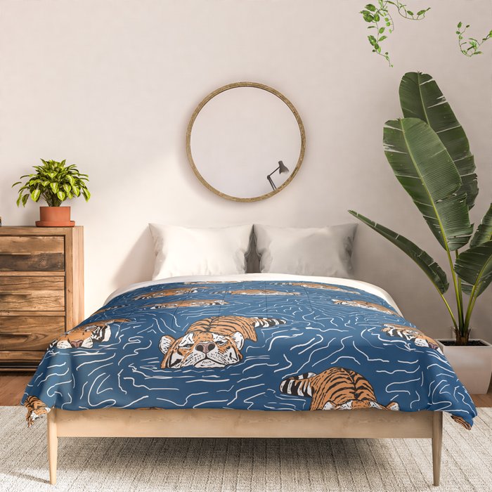 Tigers in the water Comforter Gallery Image 3