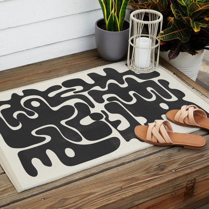 Minimal Abstract Maze - Noir Outdoor Rug Gallery Image 2
