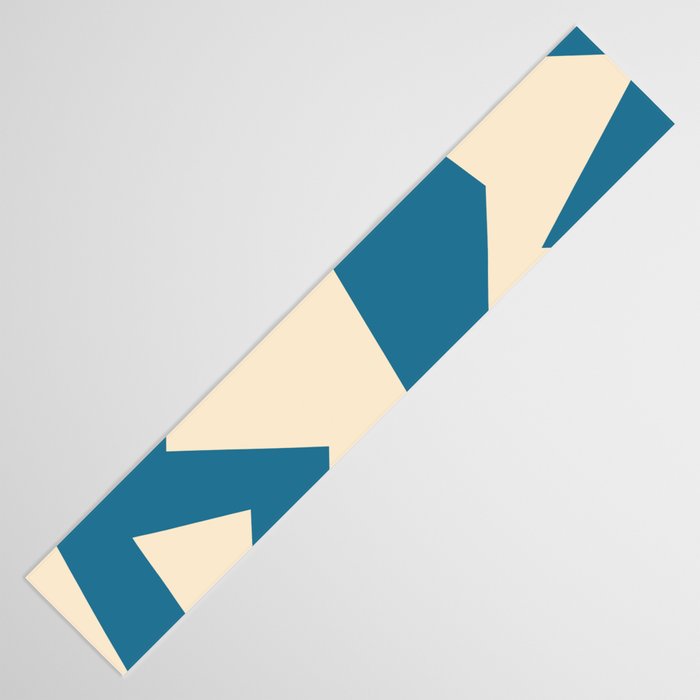 Minimalist 117 Table Runner Gallery Image 3