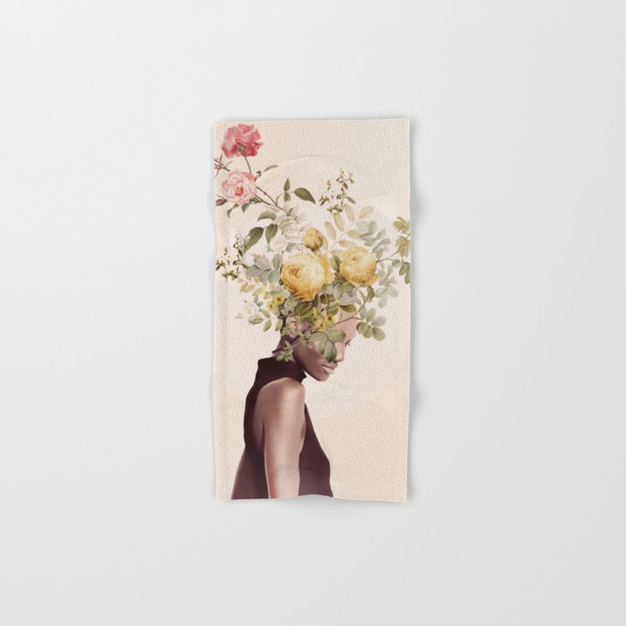 Floral beauty 16 Bath Towel Gallery Image 1