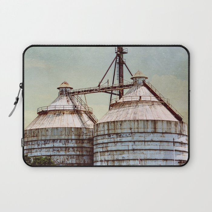 Magnolia Market Silos Waco Texas Laptop Sleeve Gallery Image 1
