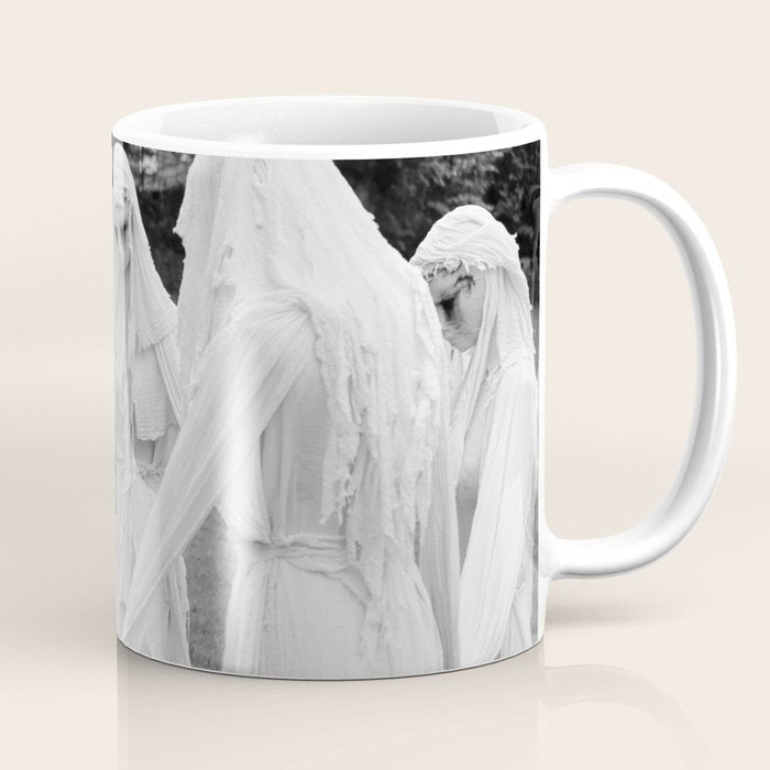 Salem witches, seance gathering of the witch black and white photograph Coffee Mug Gallery Image 1