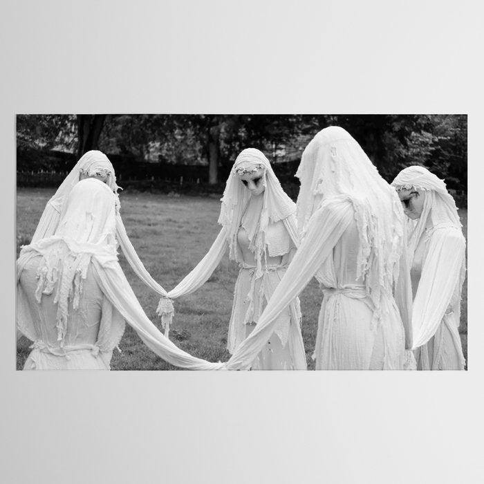 Salem witches, seance gathering of the witch black and white photograph Tablecloth Gallery Image 2