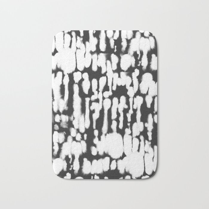 Inky Inverse Black and White Bath Mat Gallery Image 1