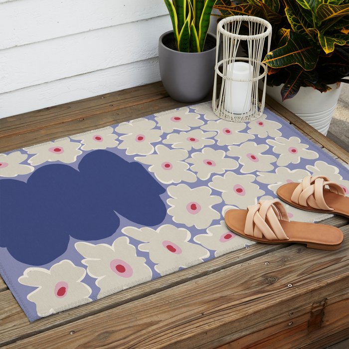 Little Daisy Vase Outdoor Rug Gallery Image 2