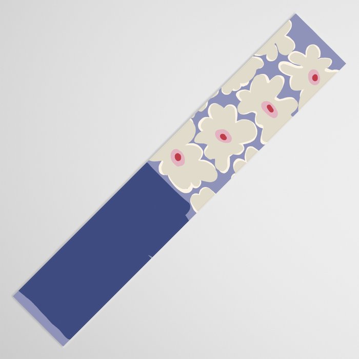 Little Daisy Vase Table Runner Gallery Image 3