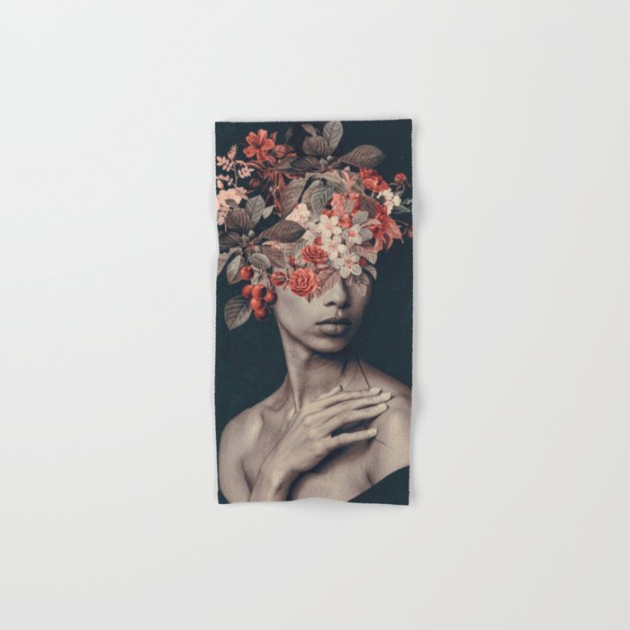 In Bloom 11 Bath Towel Gallery Image 1