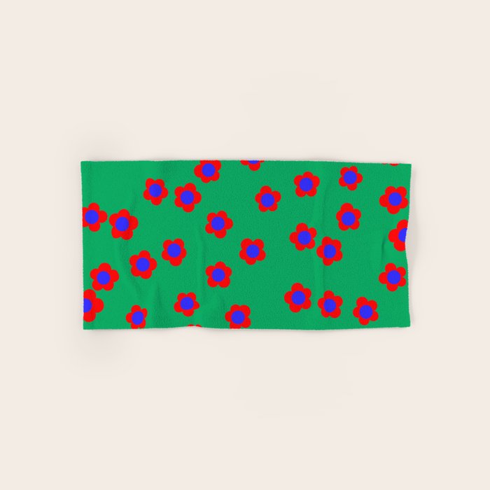 Bold Flower Pattern  Bath Towel Gallery Image 1