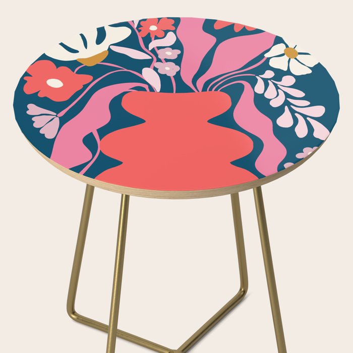 Blushing flower pot  Side Table Gallery Image 2