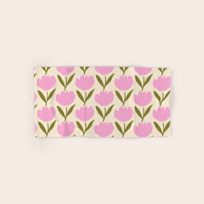 Single Bold Flower - Pink  Bath Towel Gallery Image 1