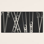 Minimal Skis 1 Desk Mat Gallery Image 3
