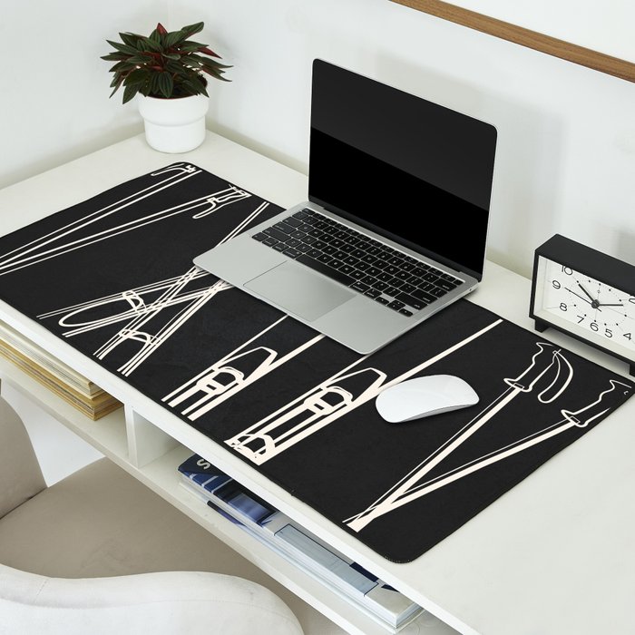Minimal Skis 1 Desk Mat Gallery Image 2