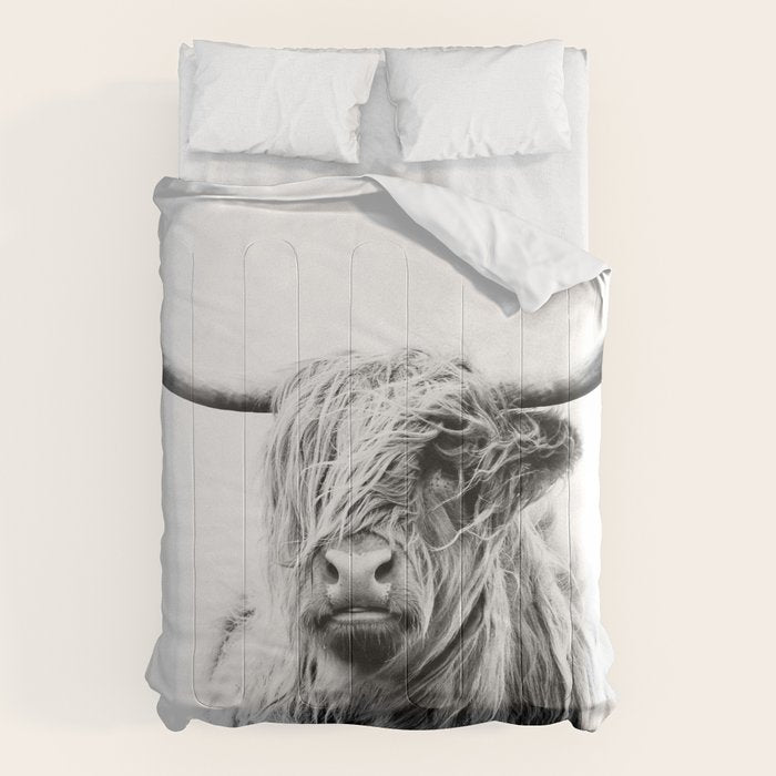 portrait of a highland cow (horizontal) Comforter Gallery Image 6