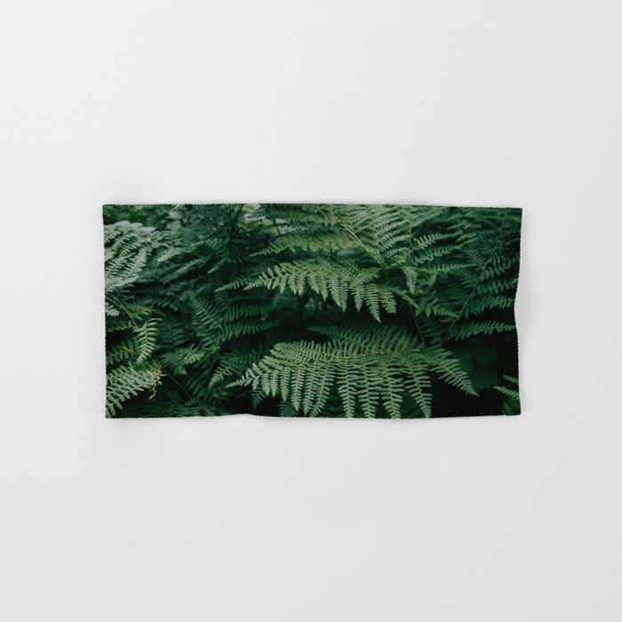 Ferns VII Bath Towel Gallery Image 1