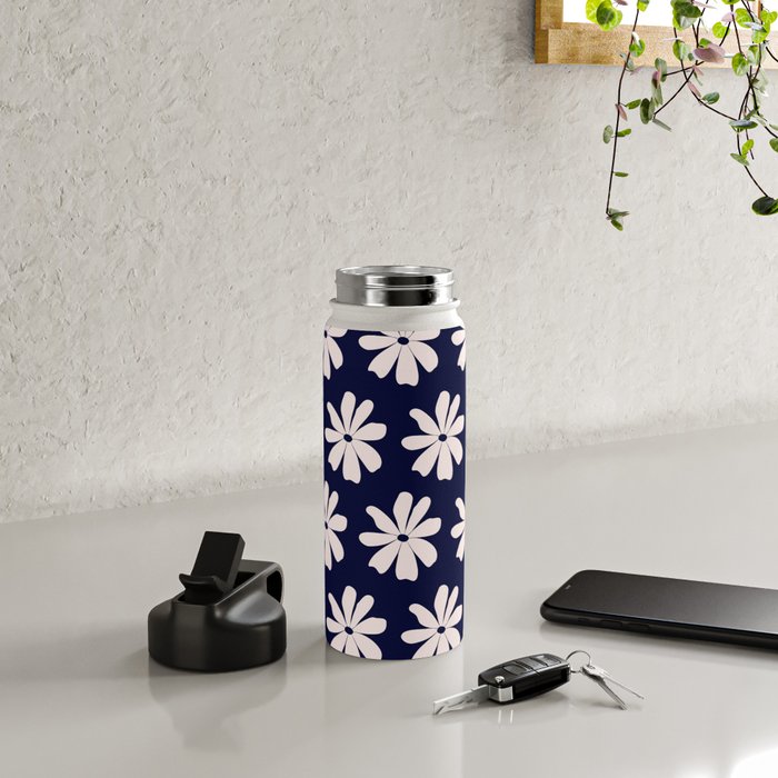 Retro Daisy  Pattern - White and Navy  Water Bottle Gallery Image 4