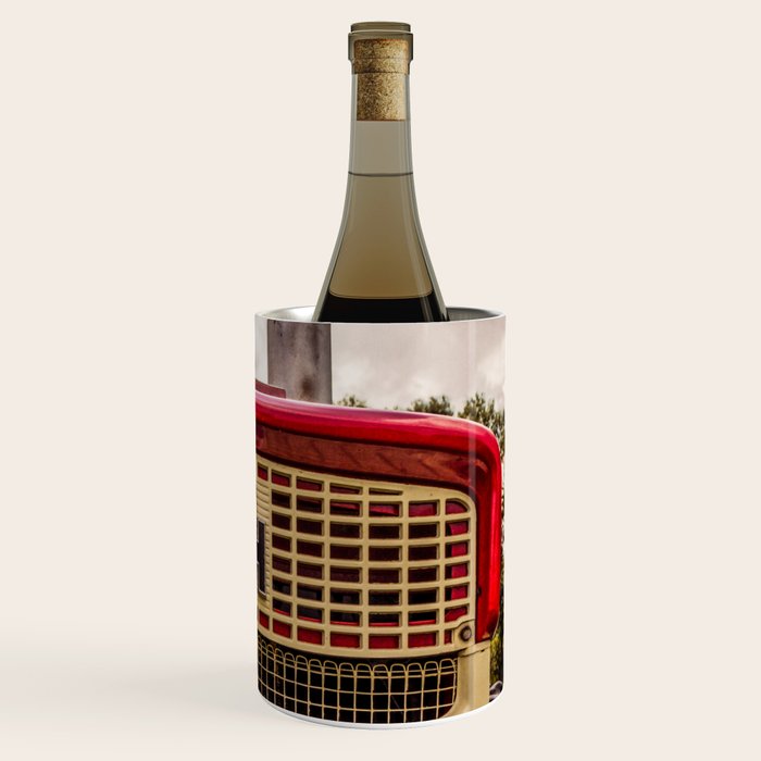 International Grill Red Tractor Front  Wine Chiller Gallery Image 3