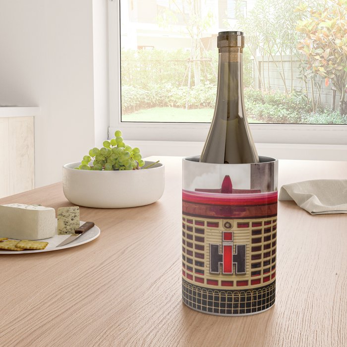 International Grill Red Tractor Front  Wine Chiller Gallery Image 4