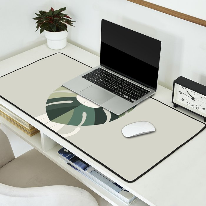 Cat an Plant 62: A Green Lion Desk Mat Gallery Image 2