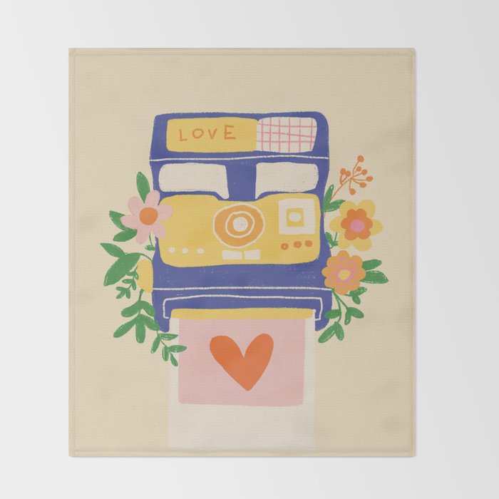 Love at first sight Throw Blanket Gallery Image 2