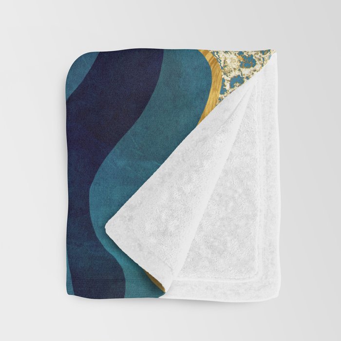 Post Eclipse Throw Blanket Gallery Image 3