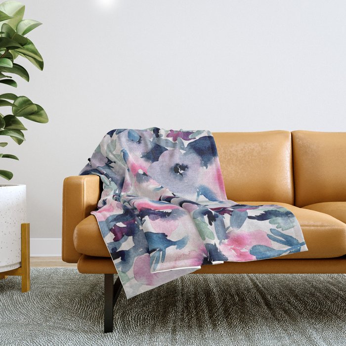 Sue III Throw Blanket Gallery Image 1