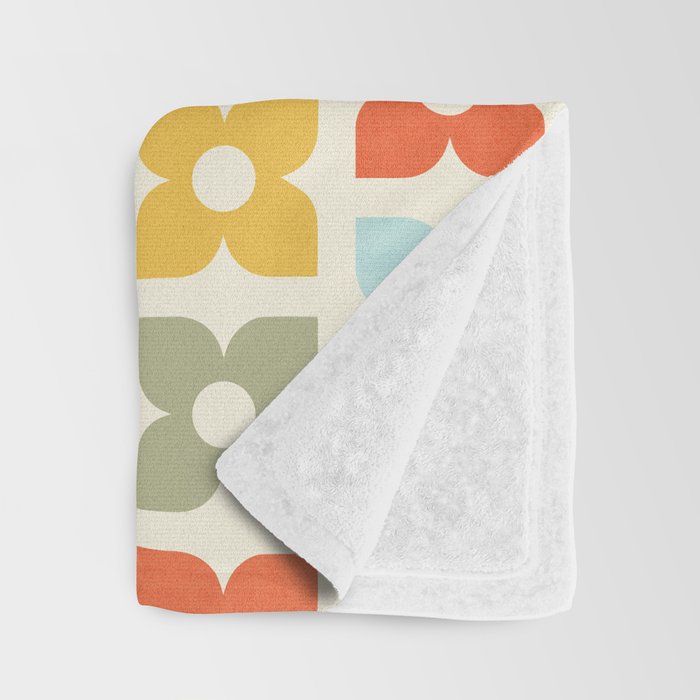 Retro Nostalgic Pastel Flowers Throw Blanket Gallery Image 3