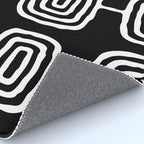 Mid Century Modern Atomic Rings Pattern 771 Black and White Rug Gallery Image 4