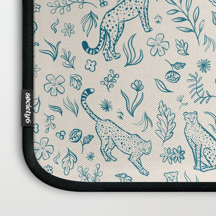 Cheetahs and Plants  Laptop Sleeve Gallery Image 3