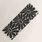 Big Daisy - Groovy Flower - Black & White Yoga Mat Gallery Image 1