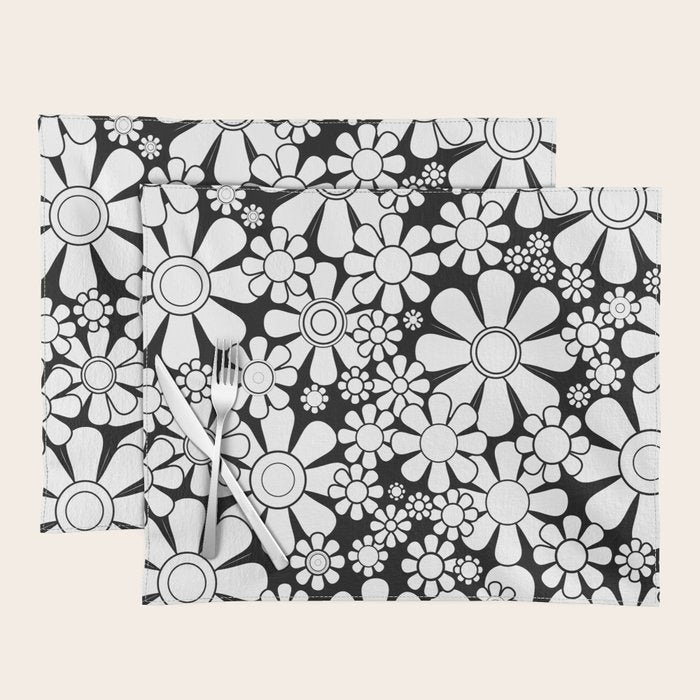 Black and White Retro Garden 60s 70s Flower Pattern Placemat Gallery Image 1