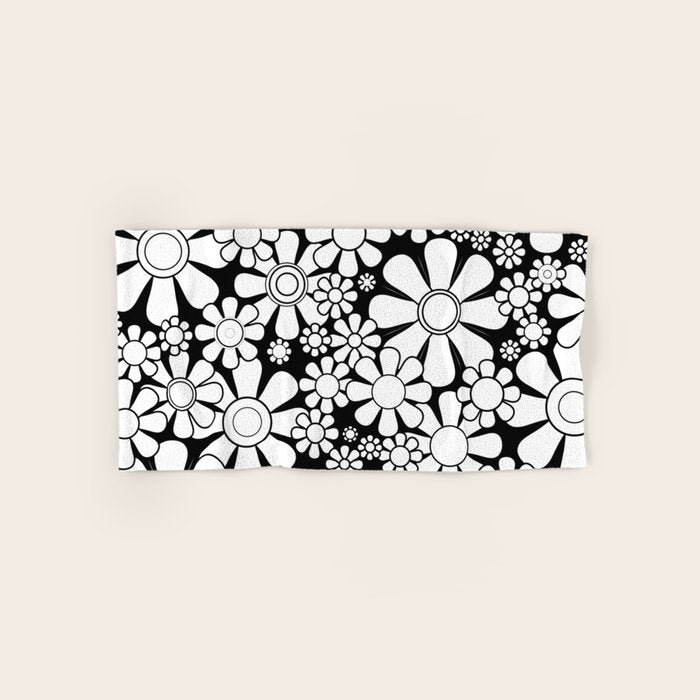 Black and White Retro Garden 60s 70s Flower Pattern Bath Towel Gallery Image 1