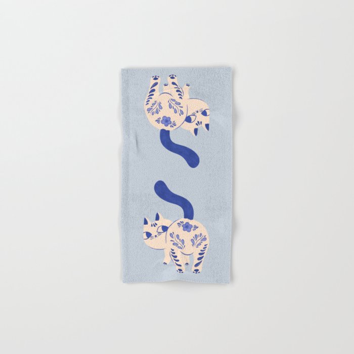 Purrcelin Cat - Pretty Delft Porcelain Kitty Bath Towel Gallery Image 1