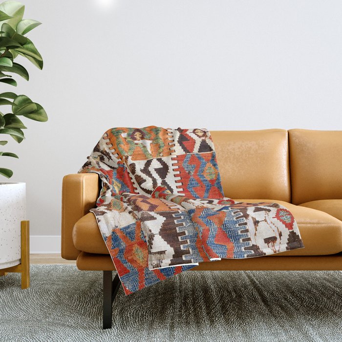 Kütahya West Anatolian Kilim Print Throw Blanket Gallery Image 1