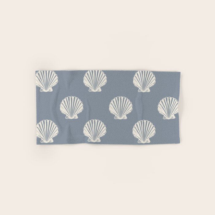 coastal scallop seashells Bath Towel Gallery Image 1
